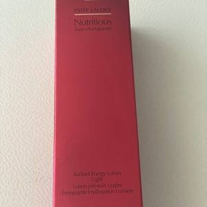 Estee Lauder radiant energy lotion